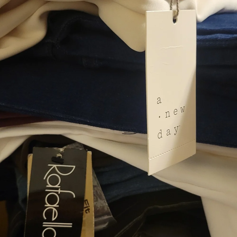 NWT Women's Pants 5 Pair Mystery Lot Mixed Brands Size 8 - Picture 7 of 7